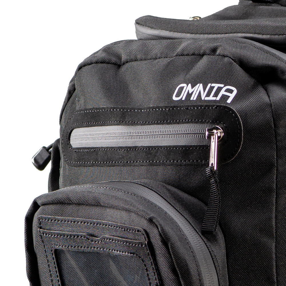 Omnia Backback